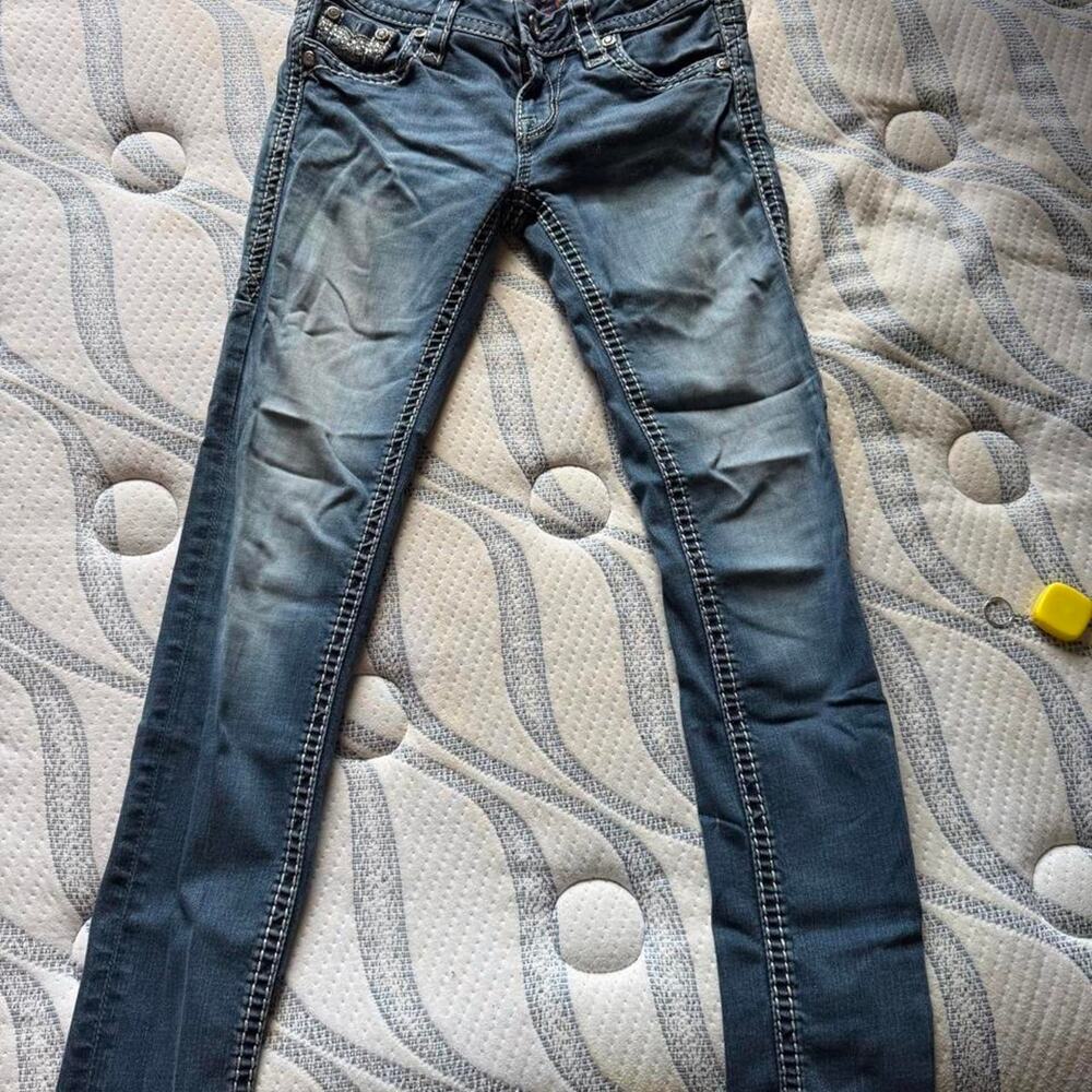 Title rock revival size 25